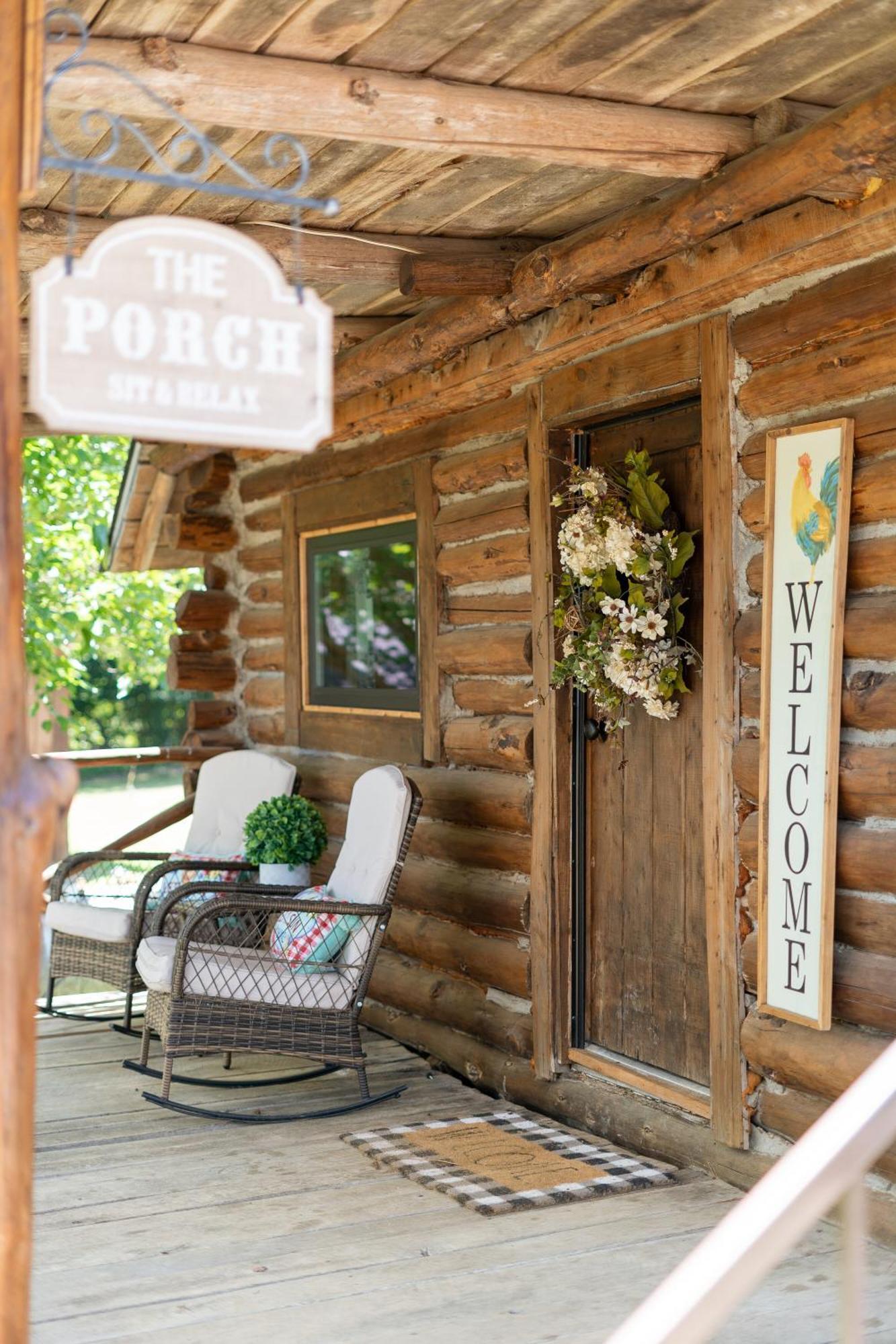 Spring Hill Farm - The Velvet Rooster Villa Alma Bagian luar foto